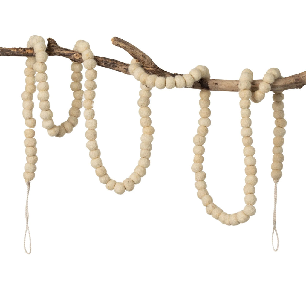 Natural 70"H Wool Ball Garland Y418