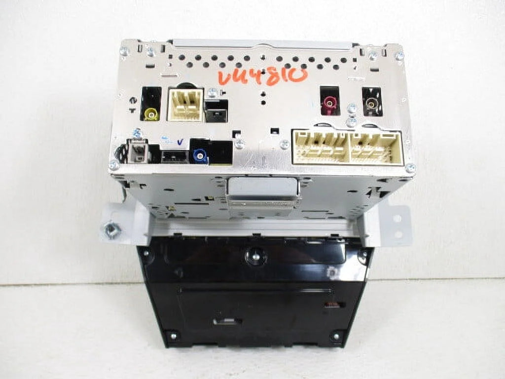 17 18 19 Hyundai Santa Fe CD Audio Media Display Radio Receiver OEM J66408