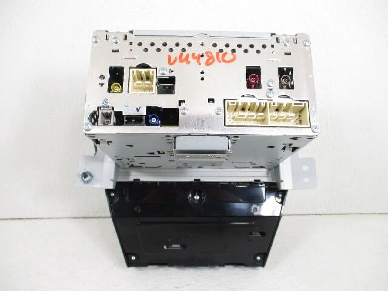17 18 19 Hyundai Santa Fe CD Audio Media Display Radio Receiver OEM J66408