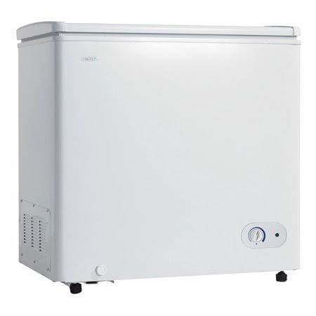 7.0 Cu. ft. White Chest Freezer E964