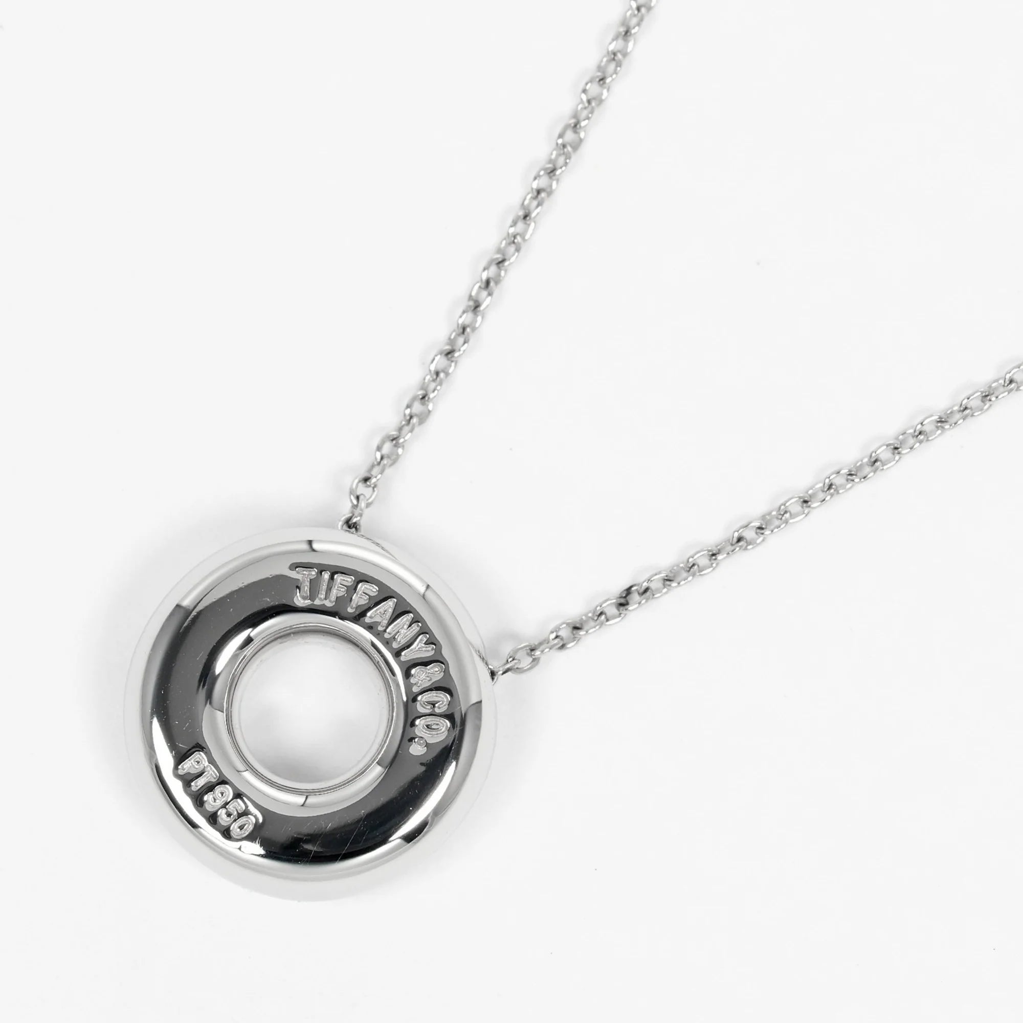 Platinum Diamond Circle Necklace L99636