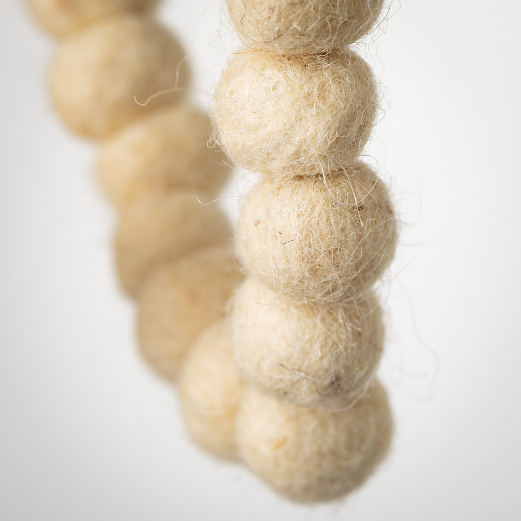 Natural 70"H Wool Ball Garland Y418