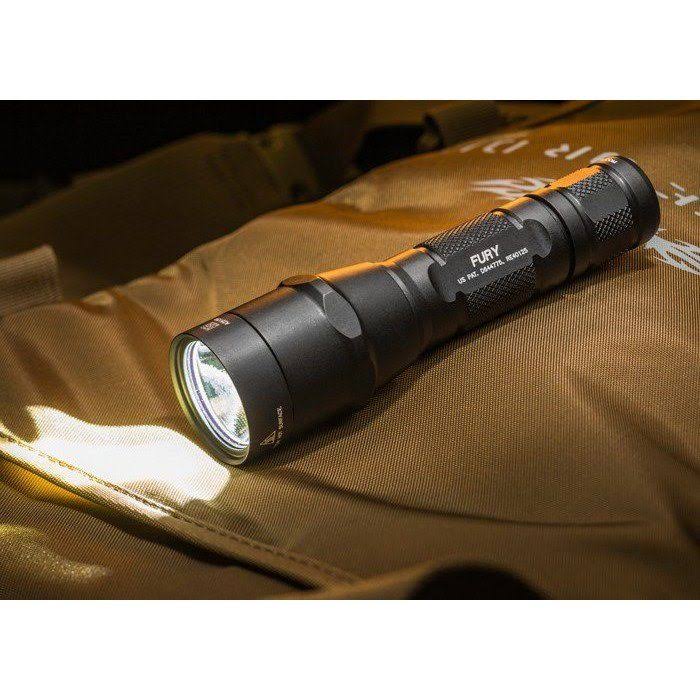 Rechargeable LED Flashlight with Charger I549